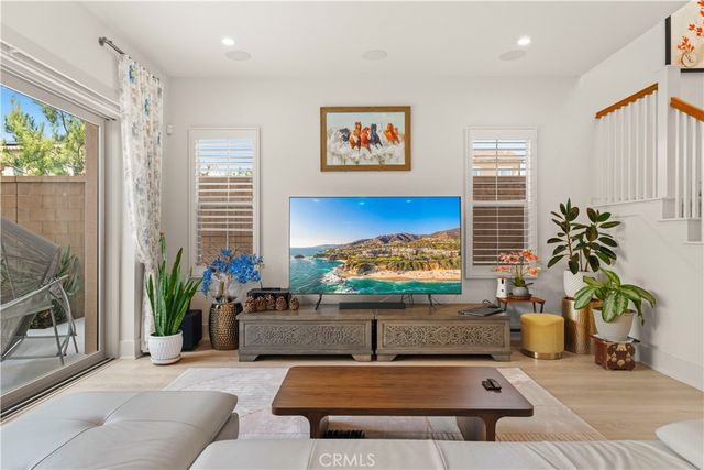 317 Brimwood, Irvine, CA 92618