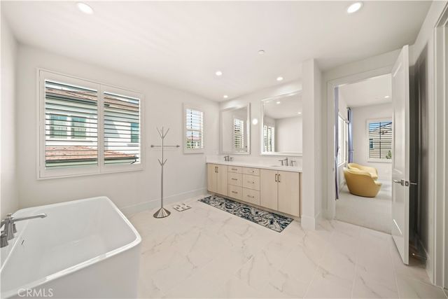 317 Brimwood, Irvine, CA 92618