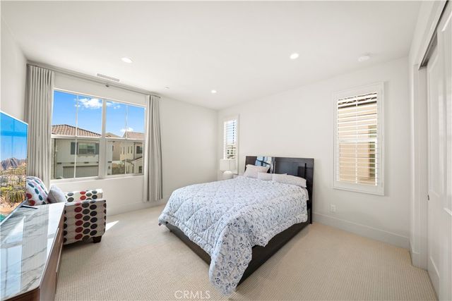 317 Brimwood, Irvine, CA 92618