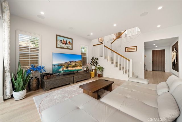 317 Brimwood, Irvine, CA 92618