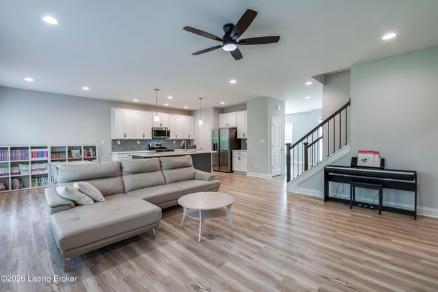 14019 Halden Ridge Way, Louisville, KY 40245