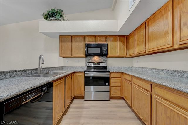 4420 Woodpine Drive 103, Las Vegas, NV 89119