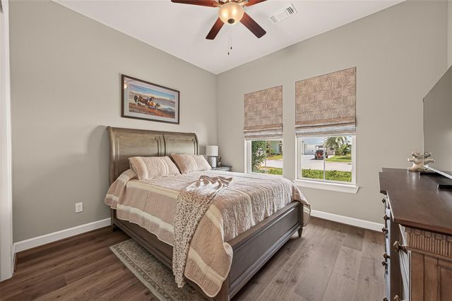 5208 Allen Cay Drive, Texas City, TX 77590