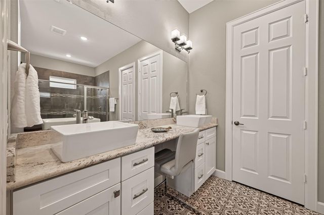 5208 Allen Cay Drive, Texas City, TX 77590