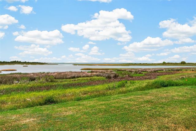 5208 Allen Cay Drive, Texas City, TX 77590