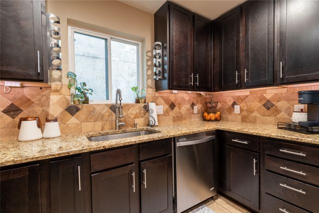 12206 Wightman Place, Dallas, TX 75243