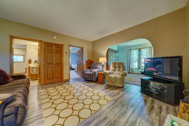 1193 County Road 35, Waterloo, IN 46793