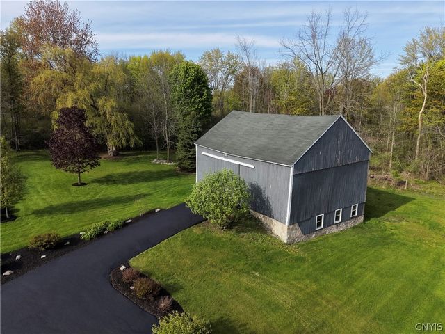 32 East Street, Skaneateles, NY 13152