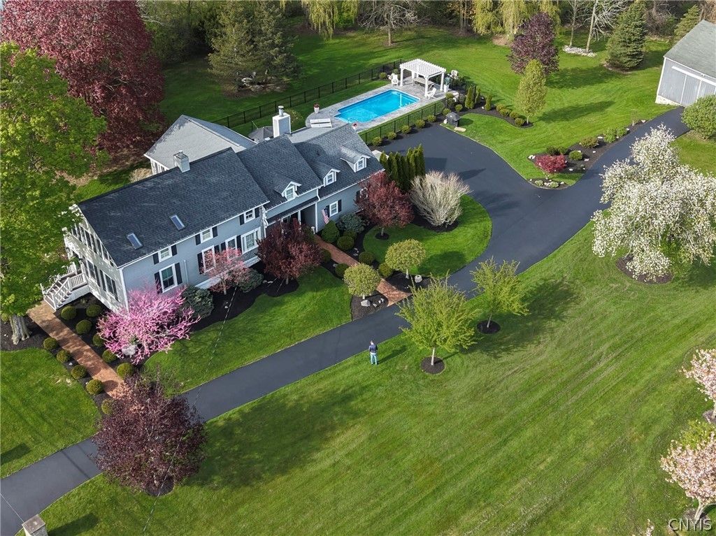 32 East Street, Skaneateles, NY 13152