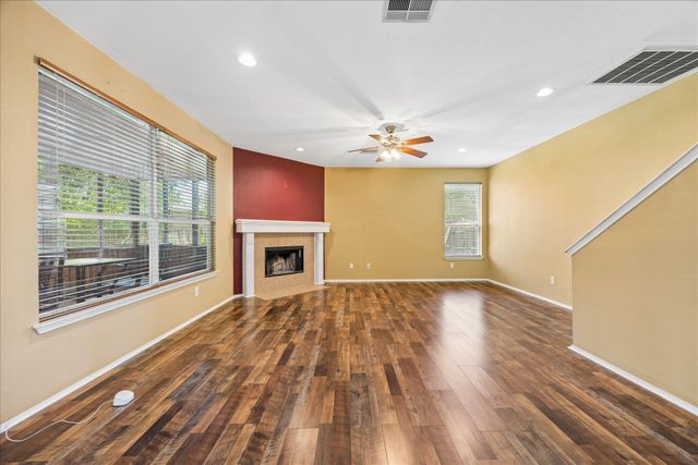 338 Spring Branch LOOP, Kyle, TX 78640