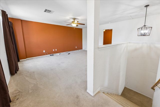 338 Spring Branch LOOP, Kyle, TX 78640