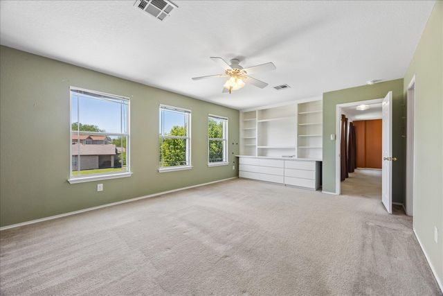 338 Spring Branch LOOP, Kyle, TX 78640