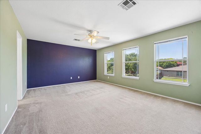 338 Spring Branch LOOP, Kyle, TX 78640