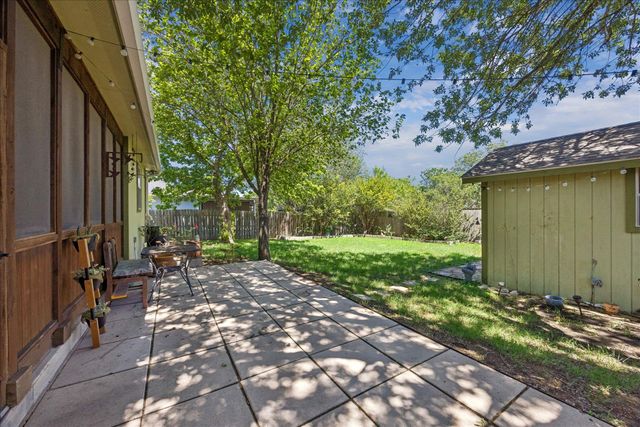 338 Spring Branch LOOP, Kyle, TX 78640