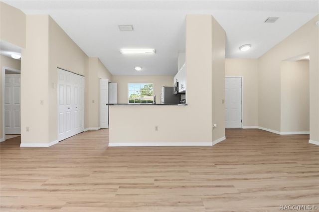 966 W Starjasmine Place, Beverly Hills, FL 34465