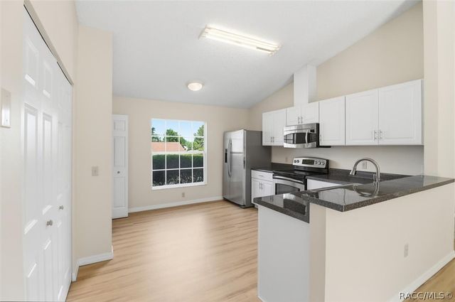 966 W Starjasmine Place, Beverly Hills, FL 34465