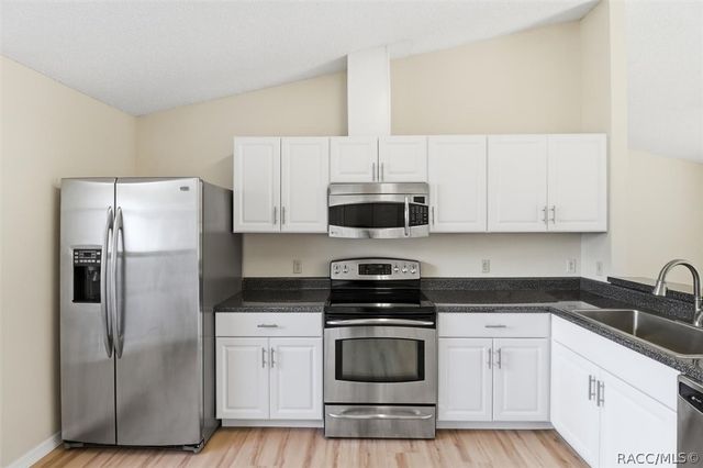 966 W Starjasmine Place, Beverly Hills, FL 34465