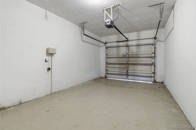 966 W Starjasmine Place, Beverly Hills, FL 34465