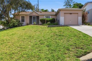 966 W Starjasmine Place, Beverly Hills, FL 34465