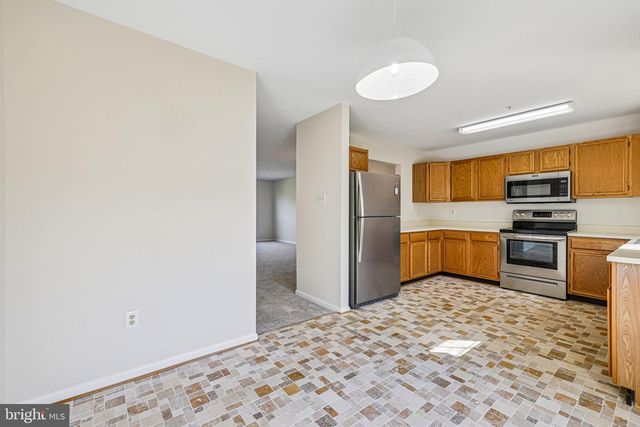 2558 AMBLING CIR, Crofton, MD 21114