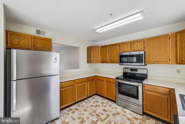 2558 AMBLING CIR, Crofton, MD 21114