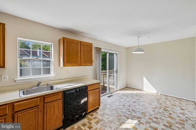 2558 AMBLING CIR, Crofton, MD 21114