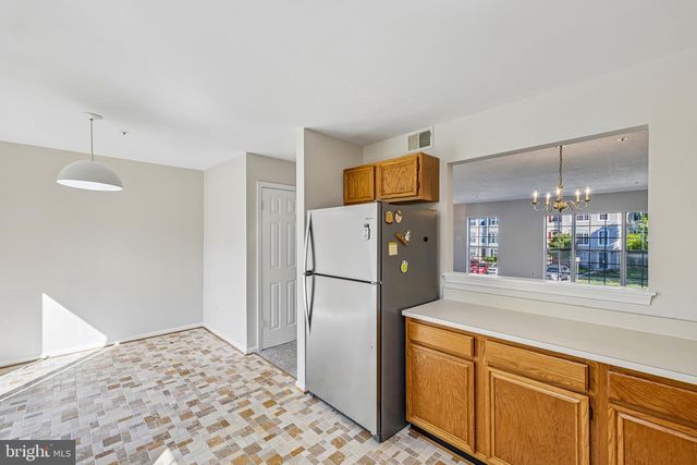 2558 AMBLING CIR, Crofton, MD 21114