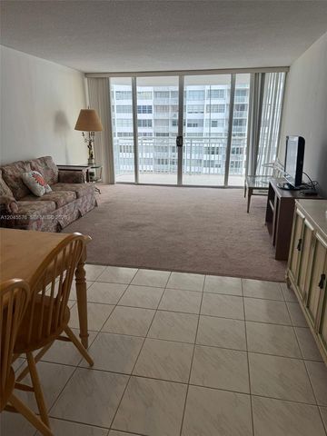 18051 Biscayne Boulevard 803, Aventura, FL 33161