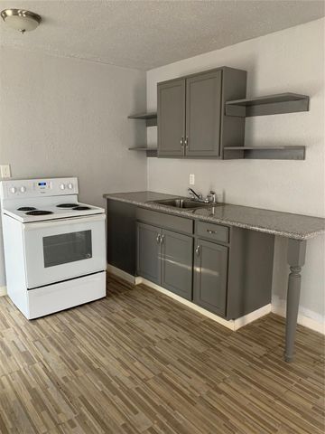 3116 Avenue L 1, Galveston, TX 77550