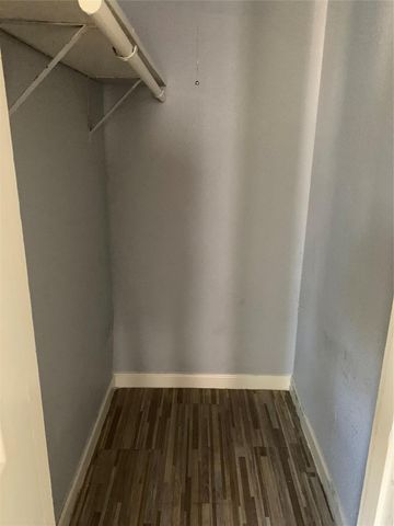 3116 Avenue L 1, Galveston, TX 77550