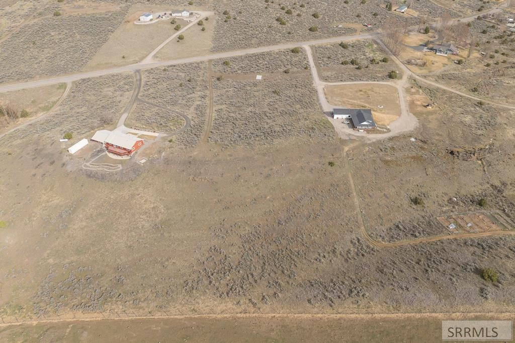 Image 11 of property listing at 1030 E Butte Road, Menan, ID 83434