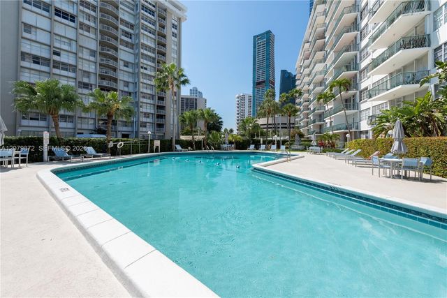 1408 Brickell Bay Drive 1215, Miami, FL 33131