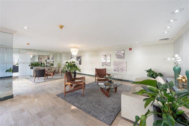 1408 Brickell Bay Drive 1215, Miami, FL 33131