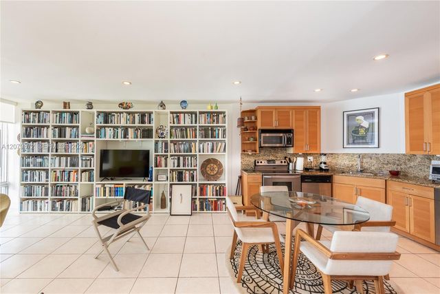 1408 Brickell Bay Drive 1215, Miami, FL 33131
