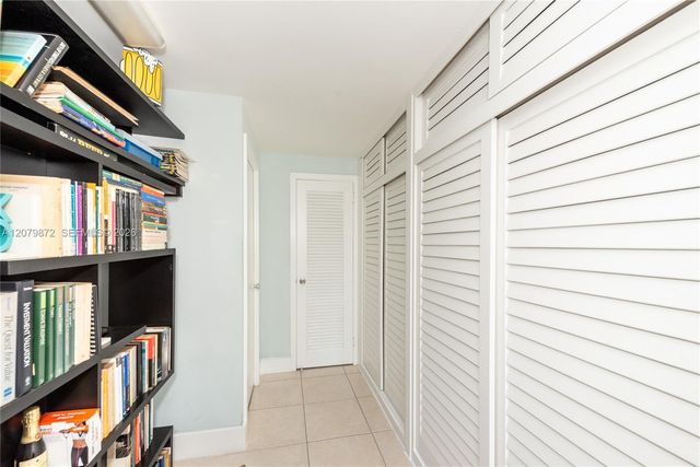 1408 Brickell Bay Drive 1215, Miami, FL 33131