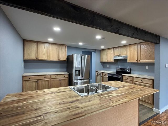 208 E High Street, Steelville, MO 65565