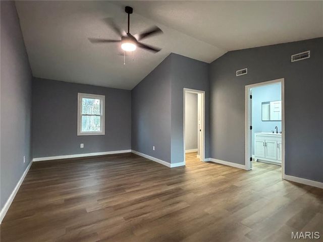 208 E High Street, Steelville, MO 65565