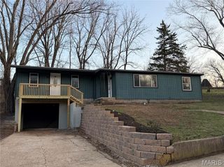 208 E High Street, Steelville, MO 65565