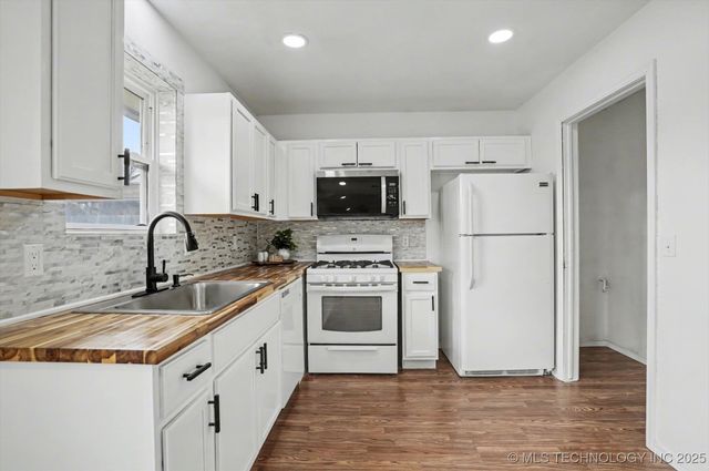 12128 E 30th Place, Tulsa, OK 74129