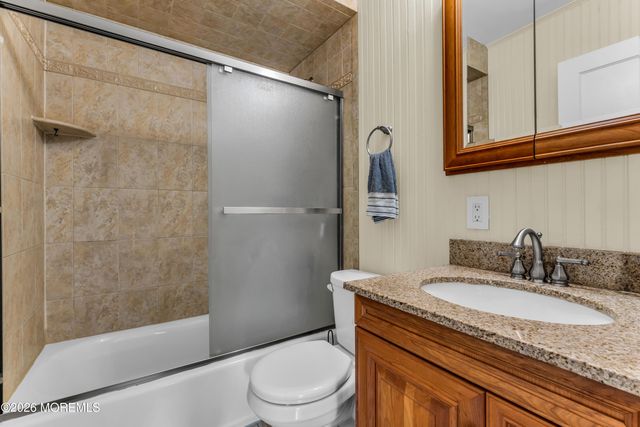 71 Claire Avenue, Woodbridge, NJ 07095