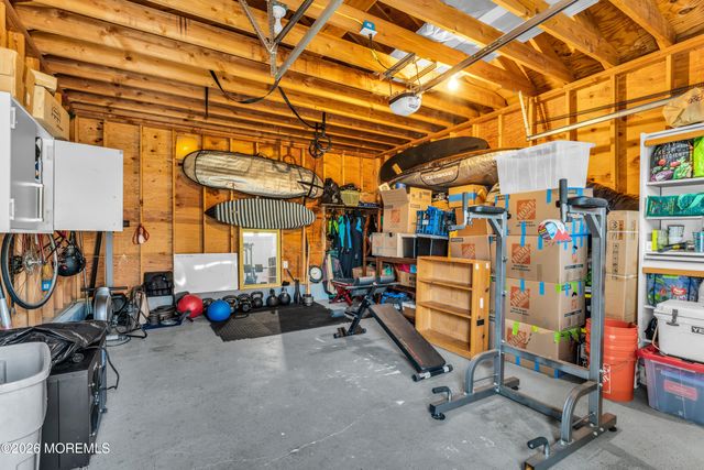 71 Claire Avenue, Woodbridge, NJ 07095