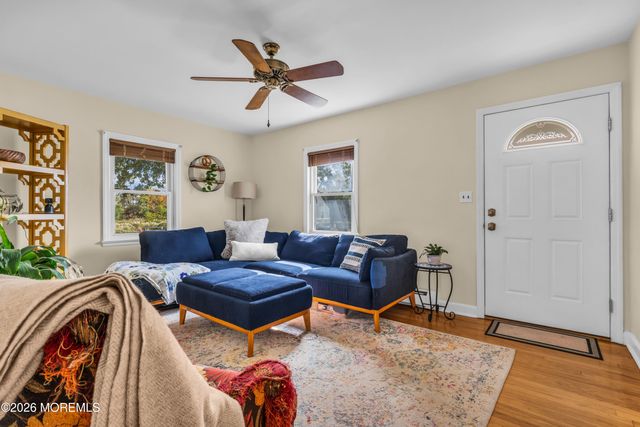71 Claire Avenue, Woodbridge, NJ 07095
