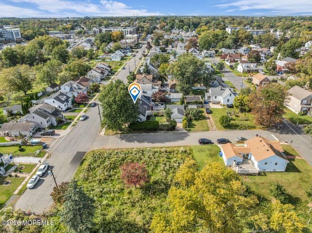 71 Claire Avenue, Woodbridge, NJ 07095