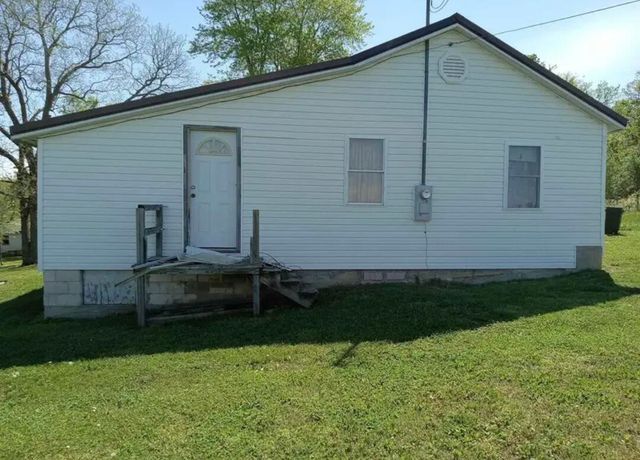205 West Hamilton Avenue, Ava, MO 65608