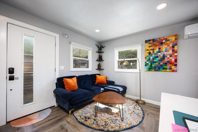 5011 E Mountain View Dr, San Diego, CA 92116