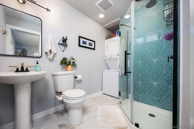 5011 E Mountain View Dr, San Diego, CA 92116