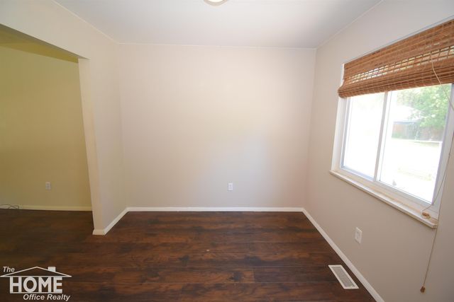 505 Wild Oak Lane, Perry, MI 48872