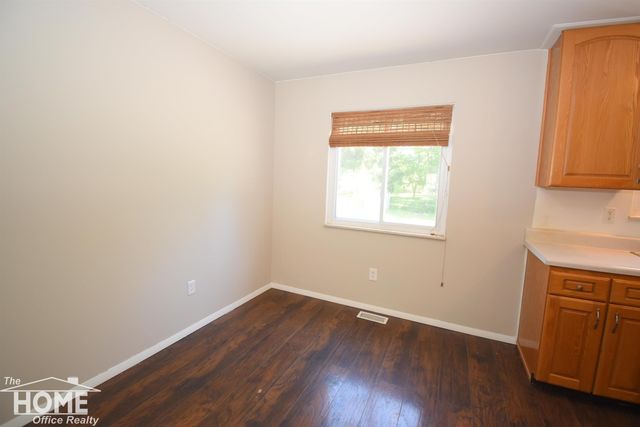 505 Wild Oak Lane, Perry, MI 48872