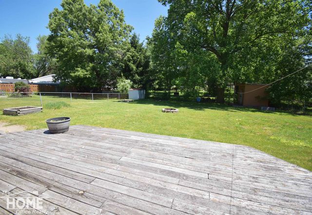 505 Wild Oak Lane, Perry, MI 48872