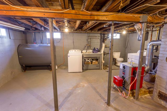 15 Whitten Street, Allenstown, NH 03275
